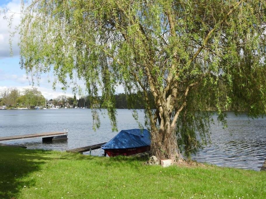 Dachwohnung Mit Wasserblick Und Eigenem Bootssteg Berlin Extérieur photo